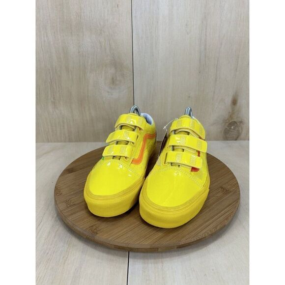 NEW Vans Old Skool V Haribo Gummy Bear Checker Athletic Shoes Unisex M 7.5 W 9 - Picture 2 of 8